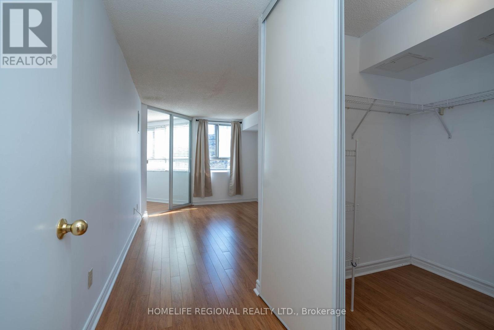 412 - 4 Park Vista, Toronto, Ontario  M4B 3M8 - Photo 13 - E12120403