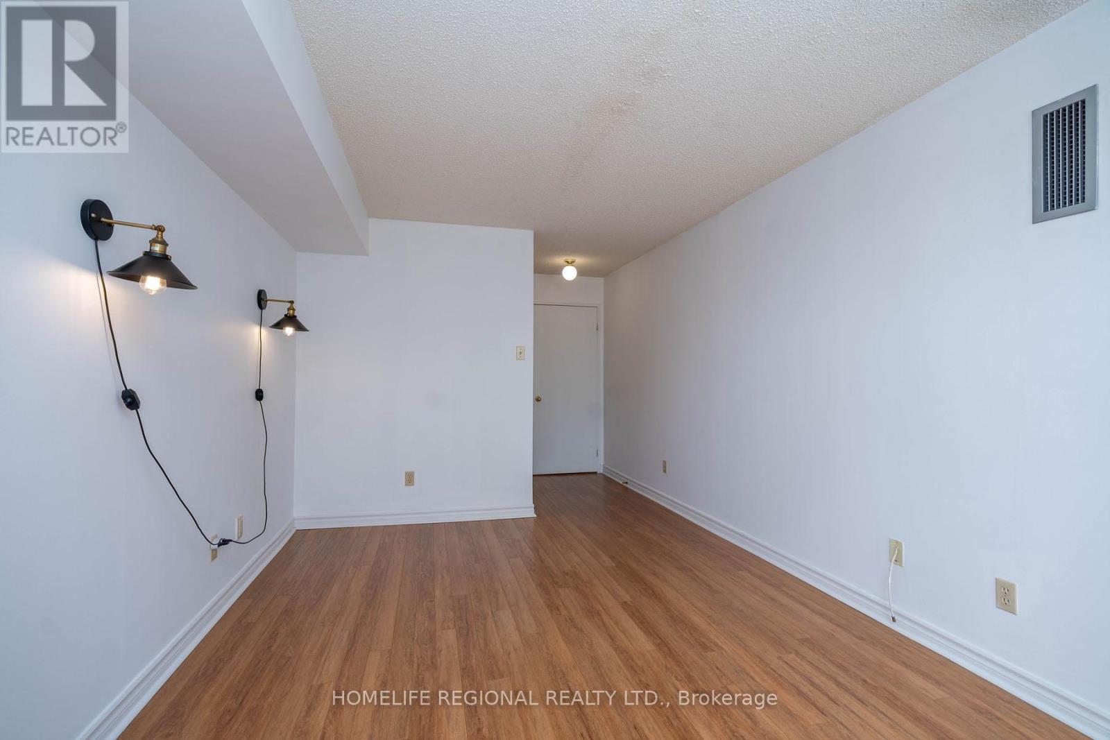 412 - 4 Park Vista, Toronto (O'connor-Parkview), Ontario  M4B 3M8 - Photo 14 - E12120403