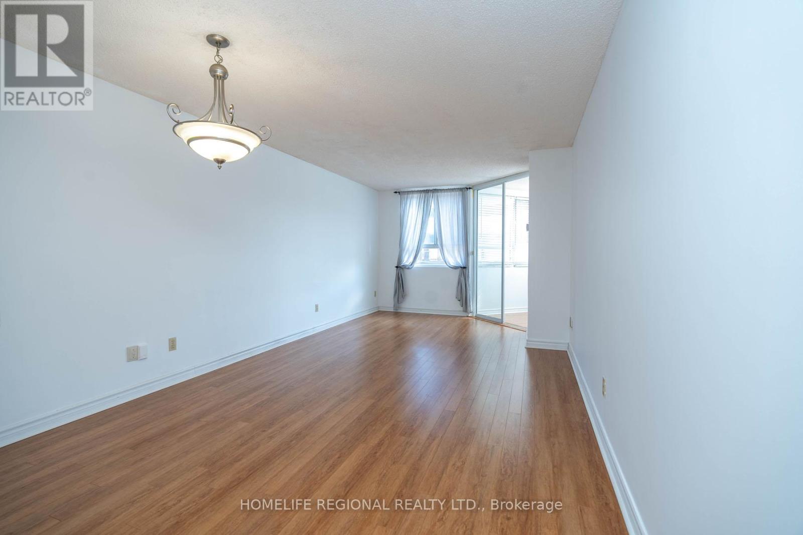 412 - 4 Park Vista, Toronto (O'connor-Parkview), Ontario  M4B 3M8 - Photo 2 - E12120403