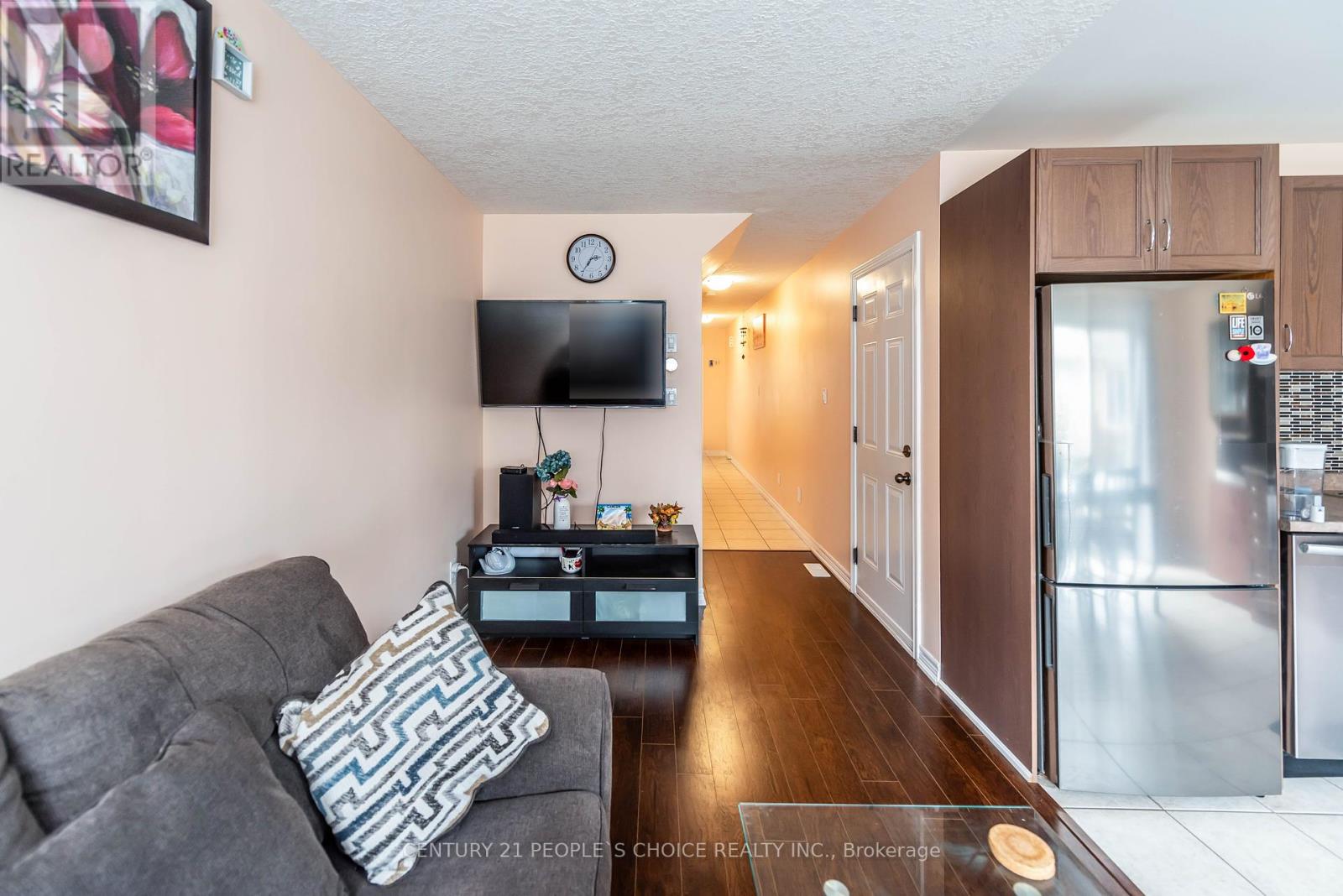7 - 1540 Upper Gage Avenue, Hamilton, Ontario  L8W 1E7 - Photo 11 - X12120312