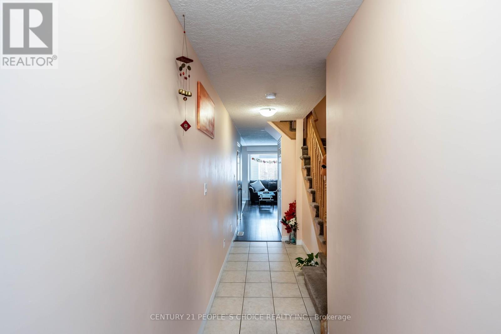 7 - 1540 Upper Gage Avenue, Hamilton, Ontario  L8W 1E7 - Photo 6 - X12120312