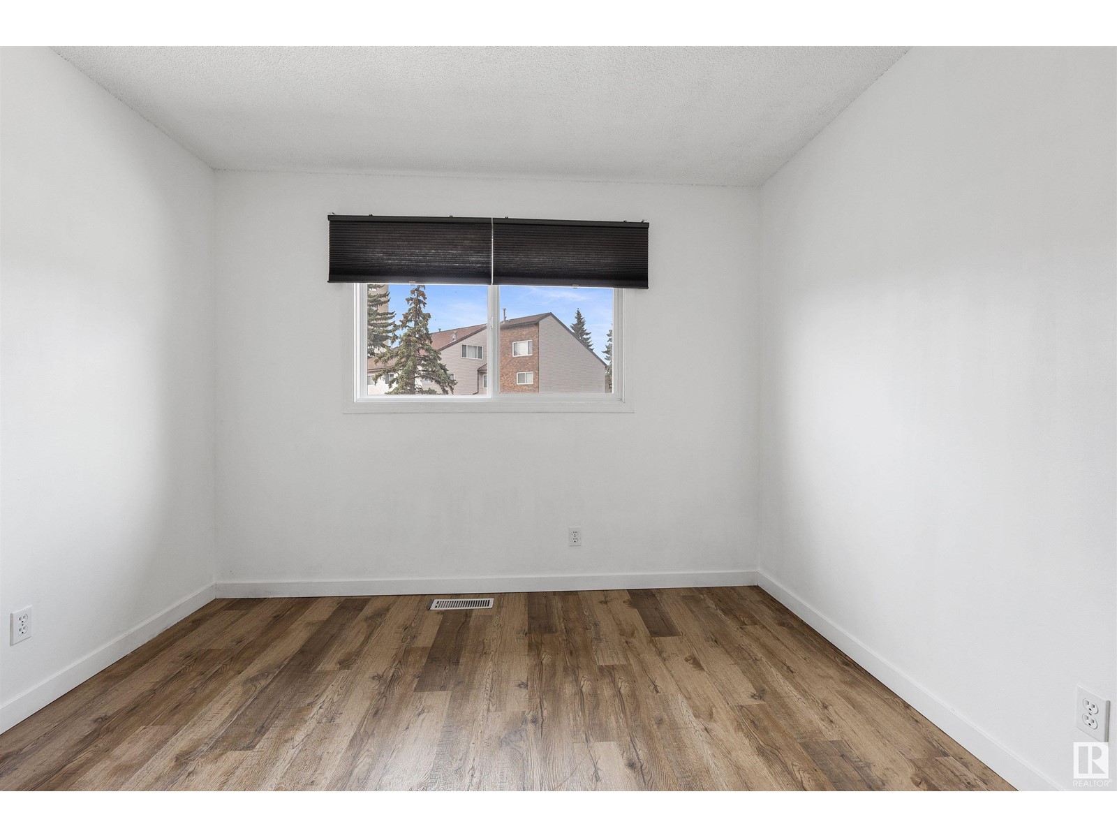 1c Meadowlark Vg Nw, Edmonton, Alberta  T5R 5X3 - Photo 17 - E4434098