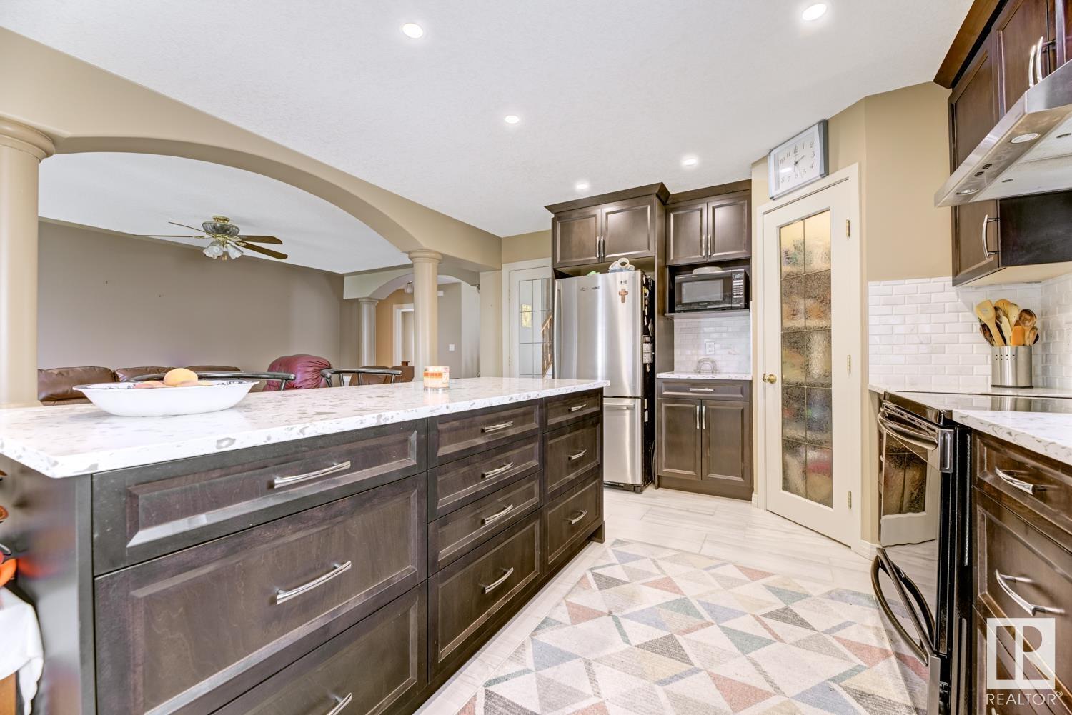 1225 118a St Nw Nw, Edmonton, Alberta  T6J 7E9 - Photo 17 - E4434100