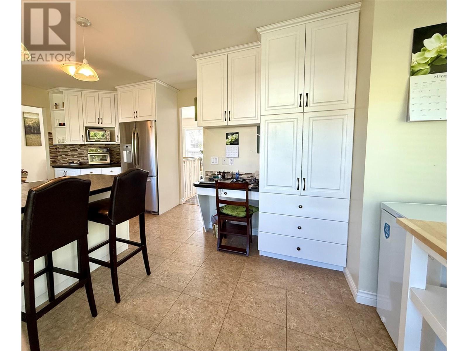 8390 Riverside Drive, Grand Forks, British Columbia  V0H 1H0 - Photo 10 - 10345906
