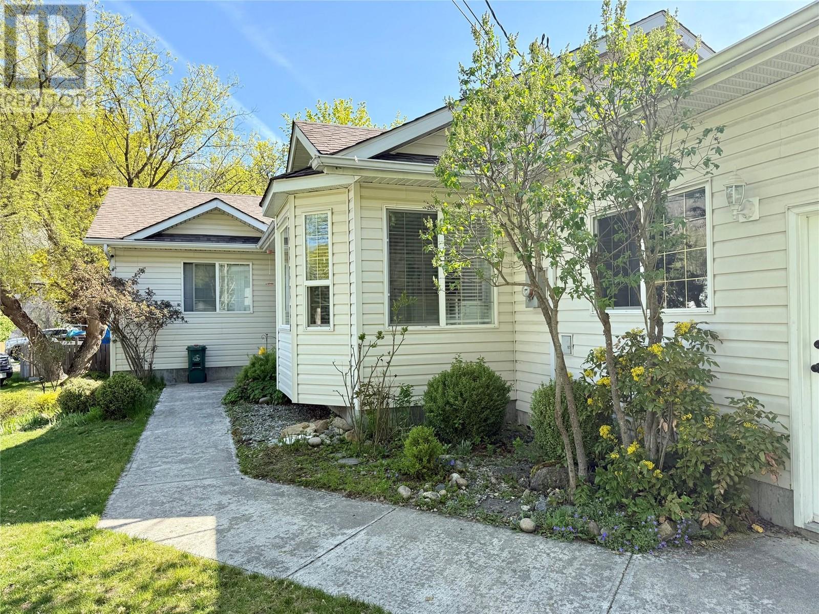 8390 Riverside Drive, Grand Forks, British Columbia  V0H 1H0 - Photo 2 - 10345906