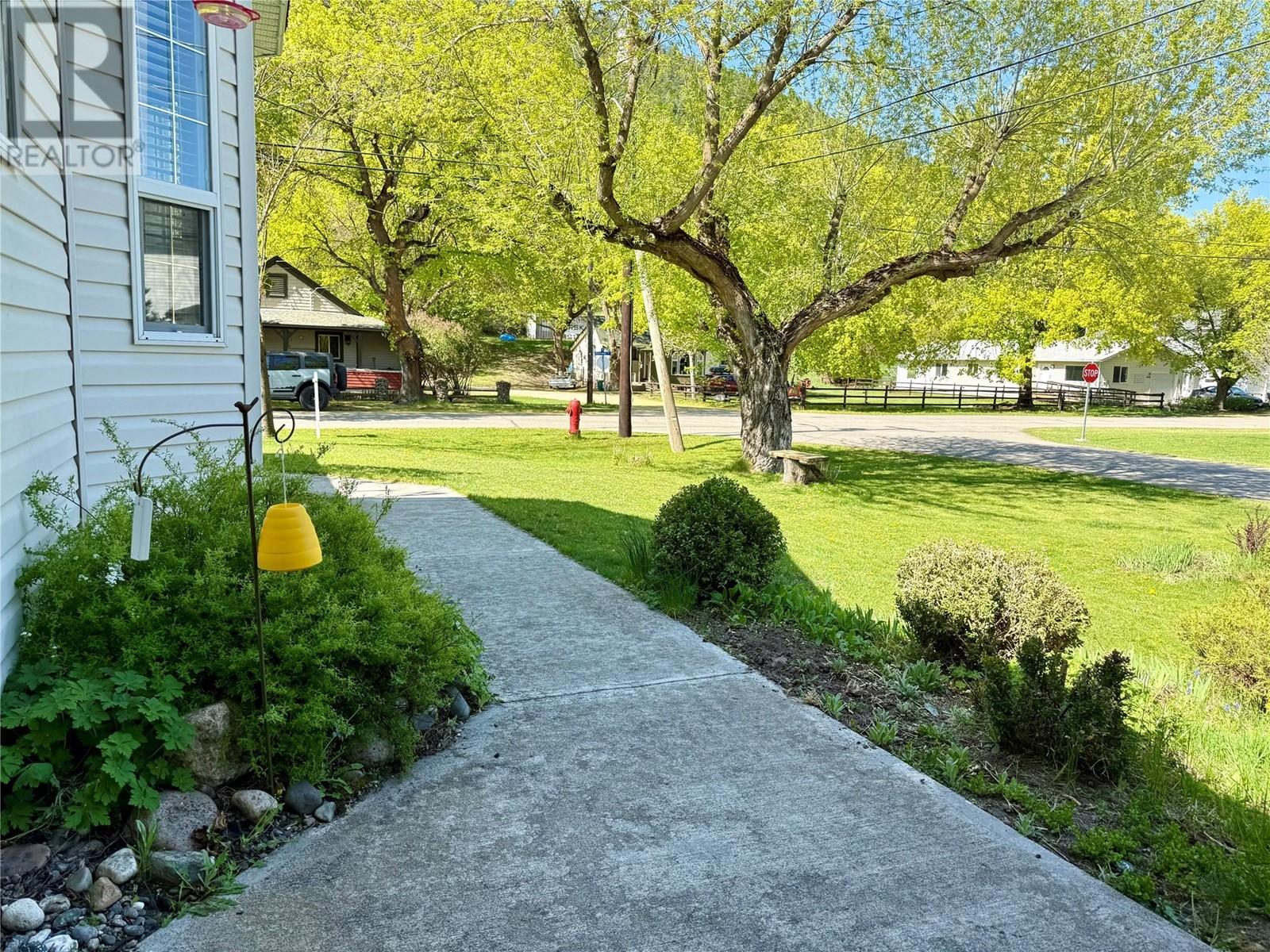 8390 Riverside Drive, Grand Forks, British Columbia  V0H 1H0 - Photo 41 - 10345906