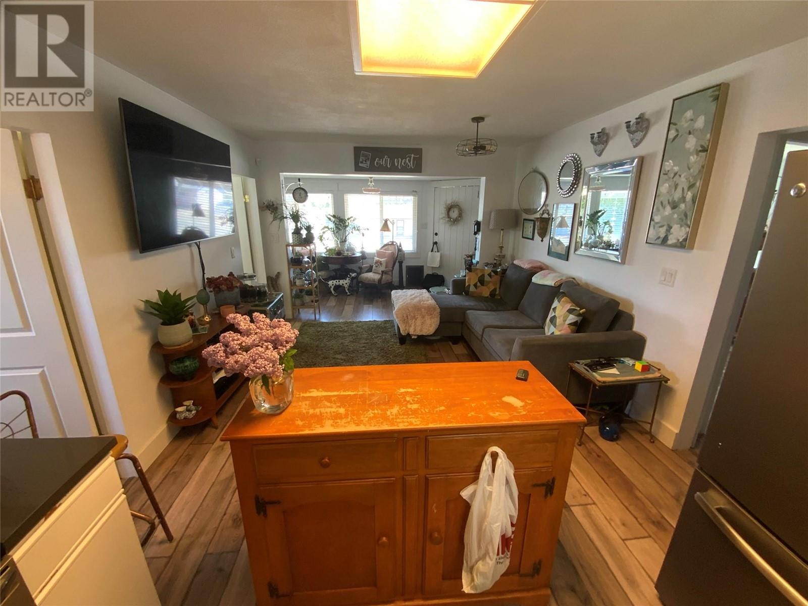 Property at 8609 87TH Street image 3