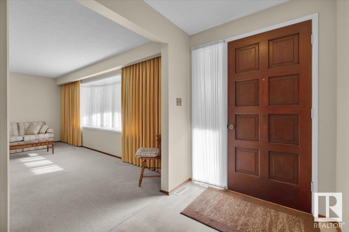7626 154 St Nw, Edmonton, Alberta  T5R 1R8 - Photo 2 - E4434111