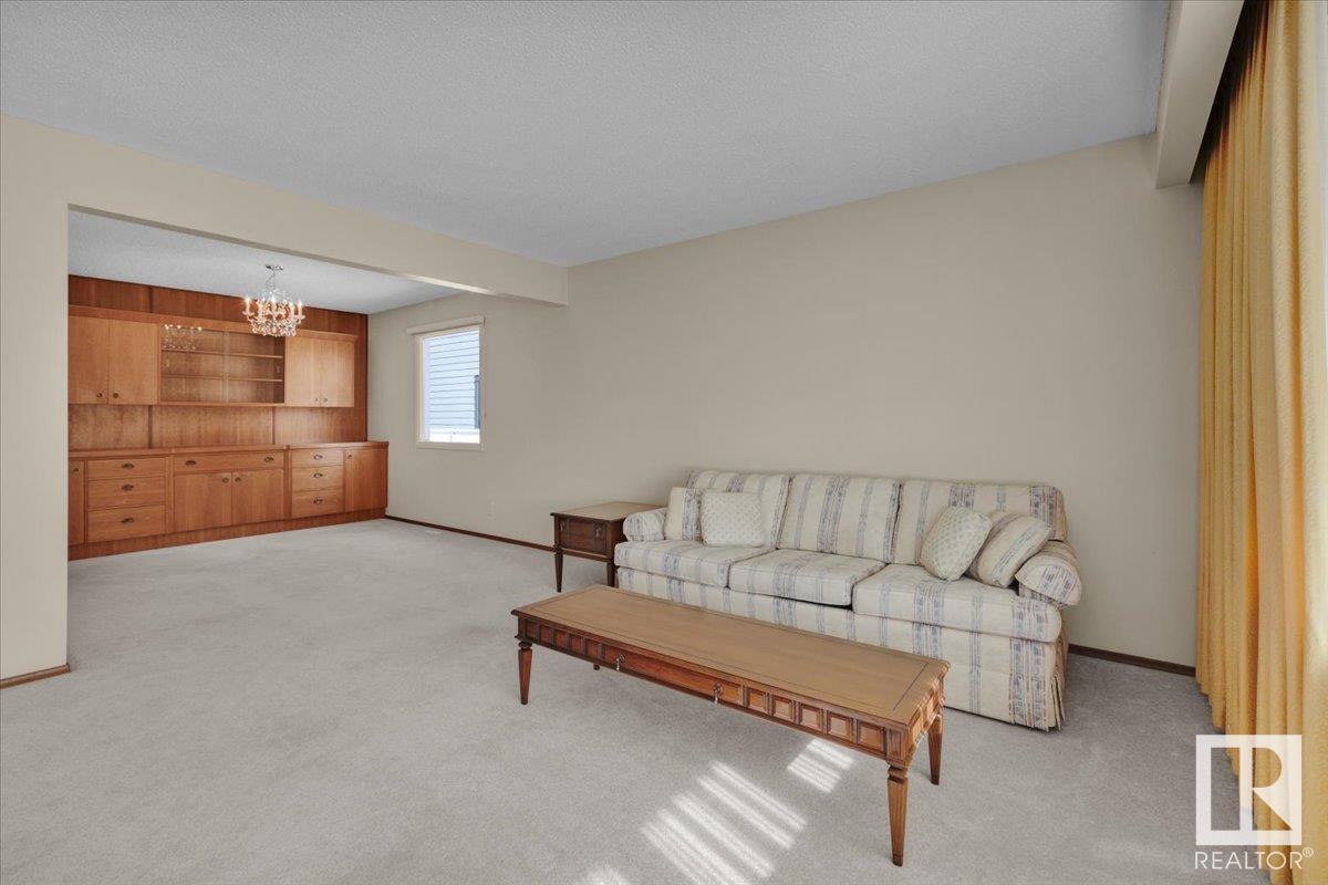 Property at 7626 154 ST NW image 5