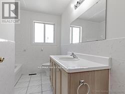 19 Carnarvon Avenue, Toronto, Ontario  M8Z 3X7 - Photo 7 - W12120505