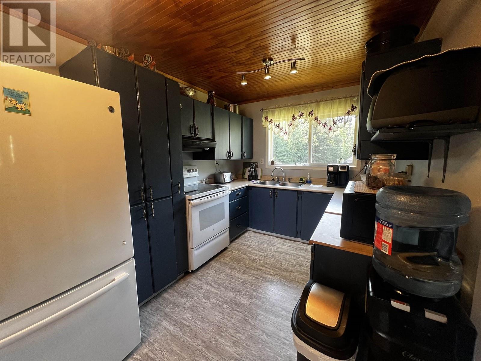 17225 Coray Frontage Road, Endako, British Columbia  V0J 1L0 - Photo 10 - R2997315
