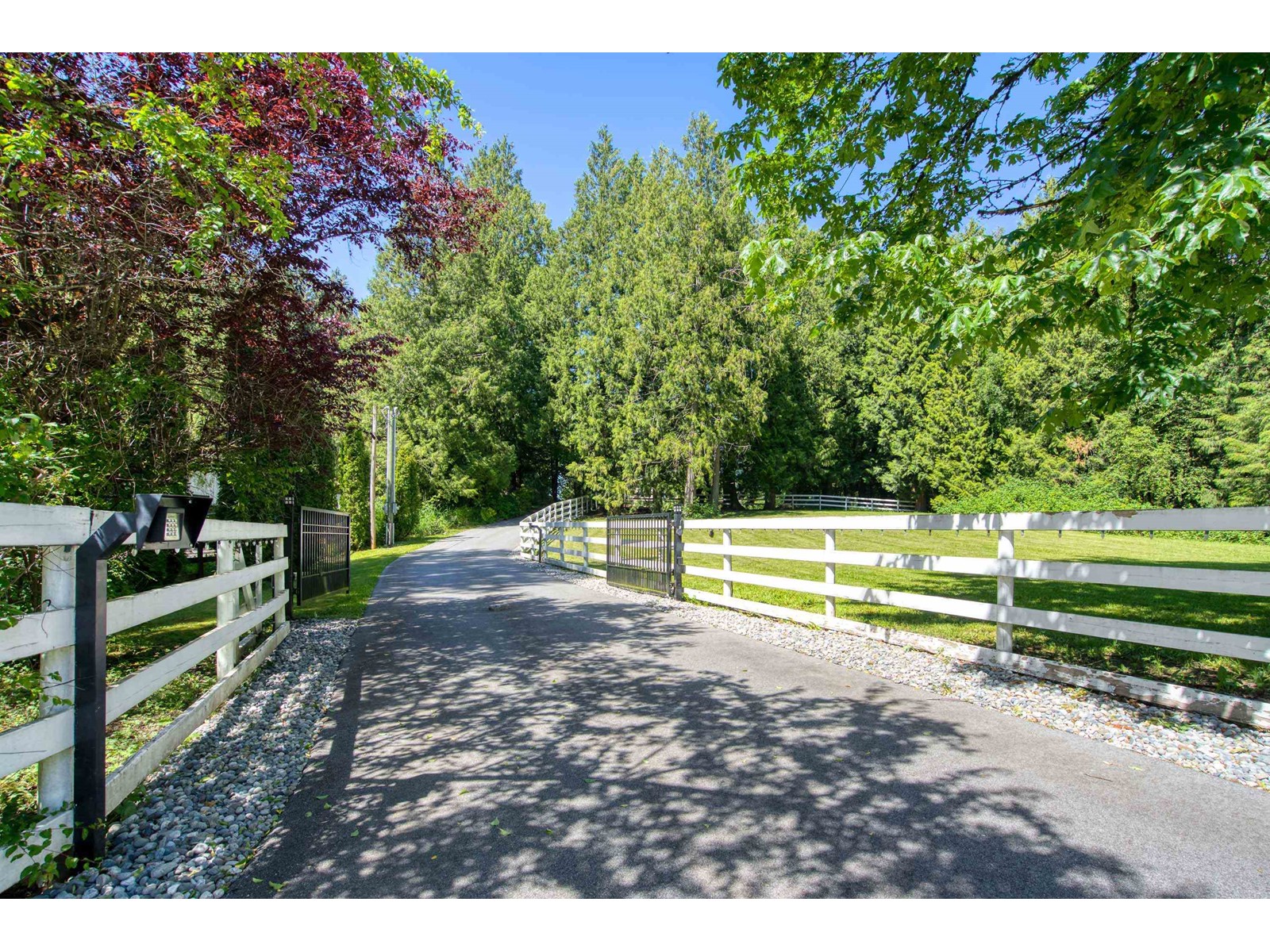 Property at 21803 6 AVENUE image 3