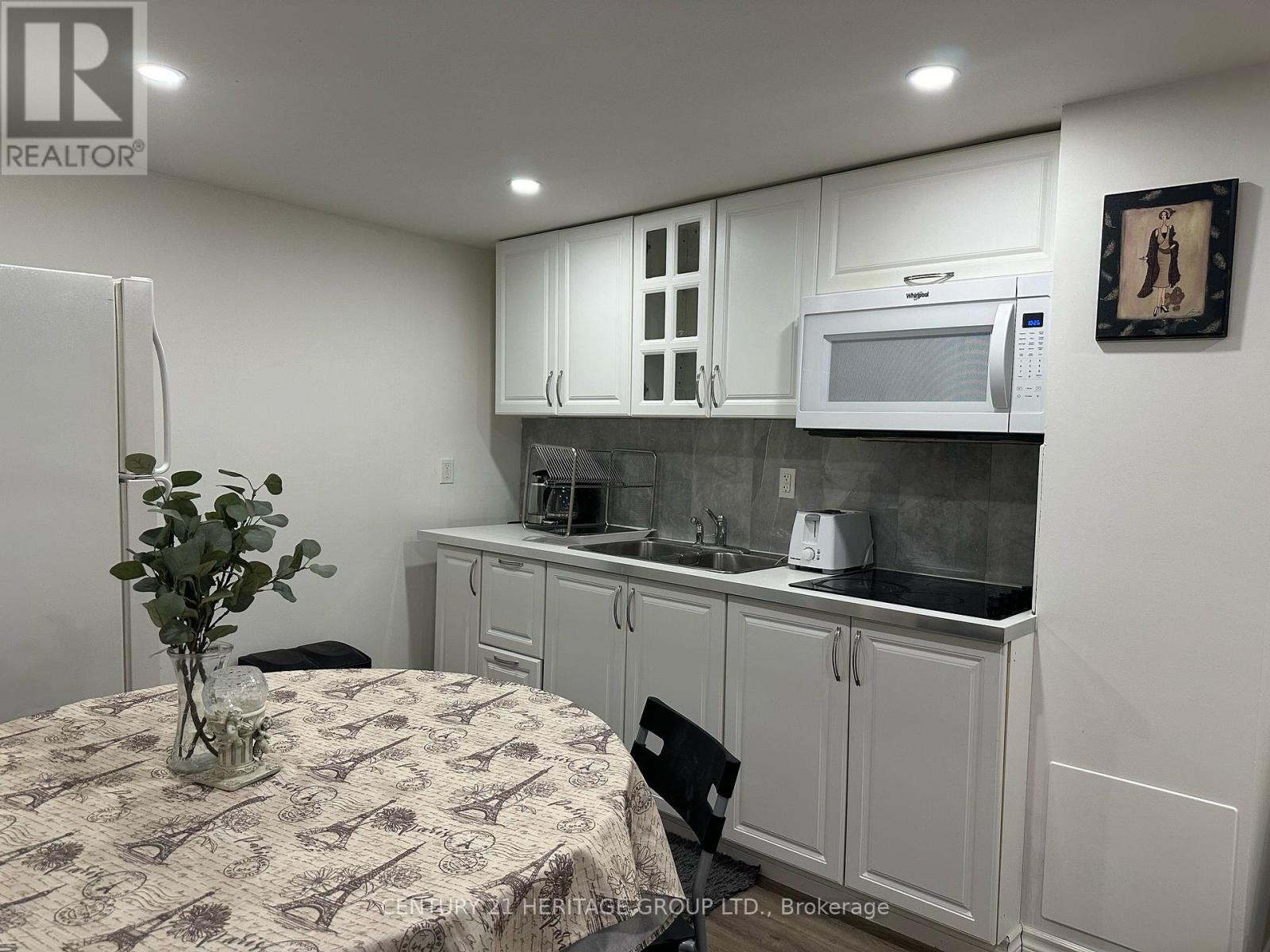 135 Glenway Circle, Newmarket, Ontario  L3Y 7S3 - Photo 1 - N12072224
