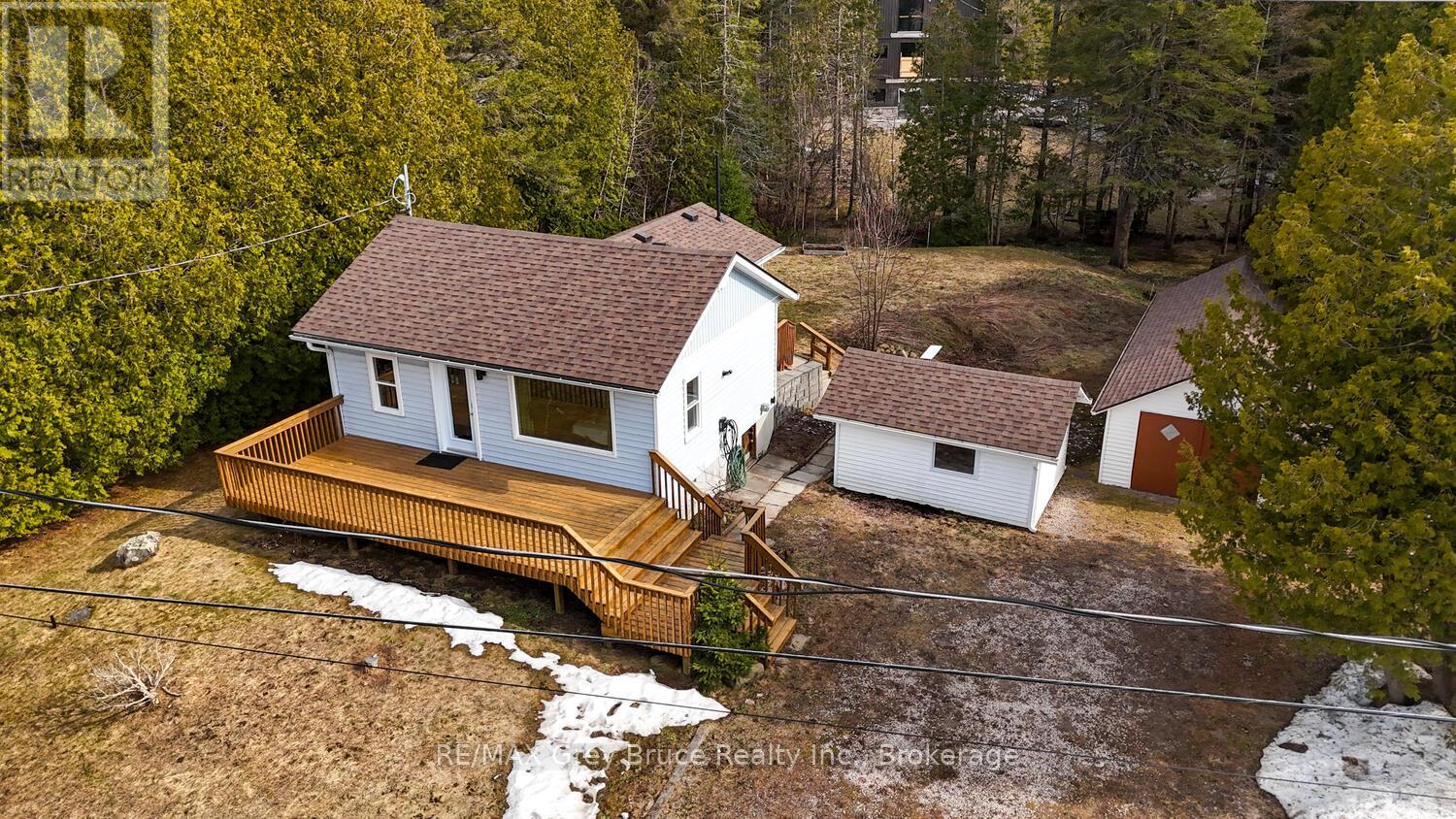 861 Pike Bay Road, Northern Bruce Peninsula, Ontario  N0H 2T0 - Photo 4 - X12120557