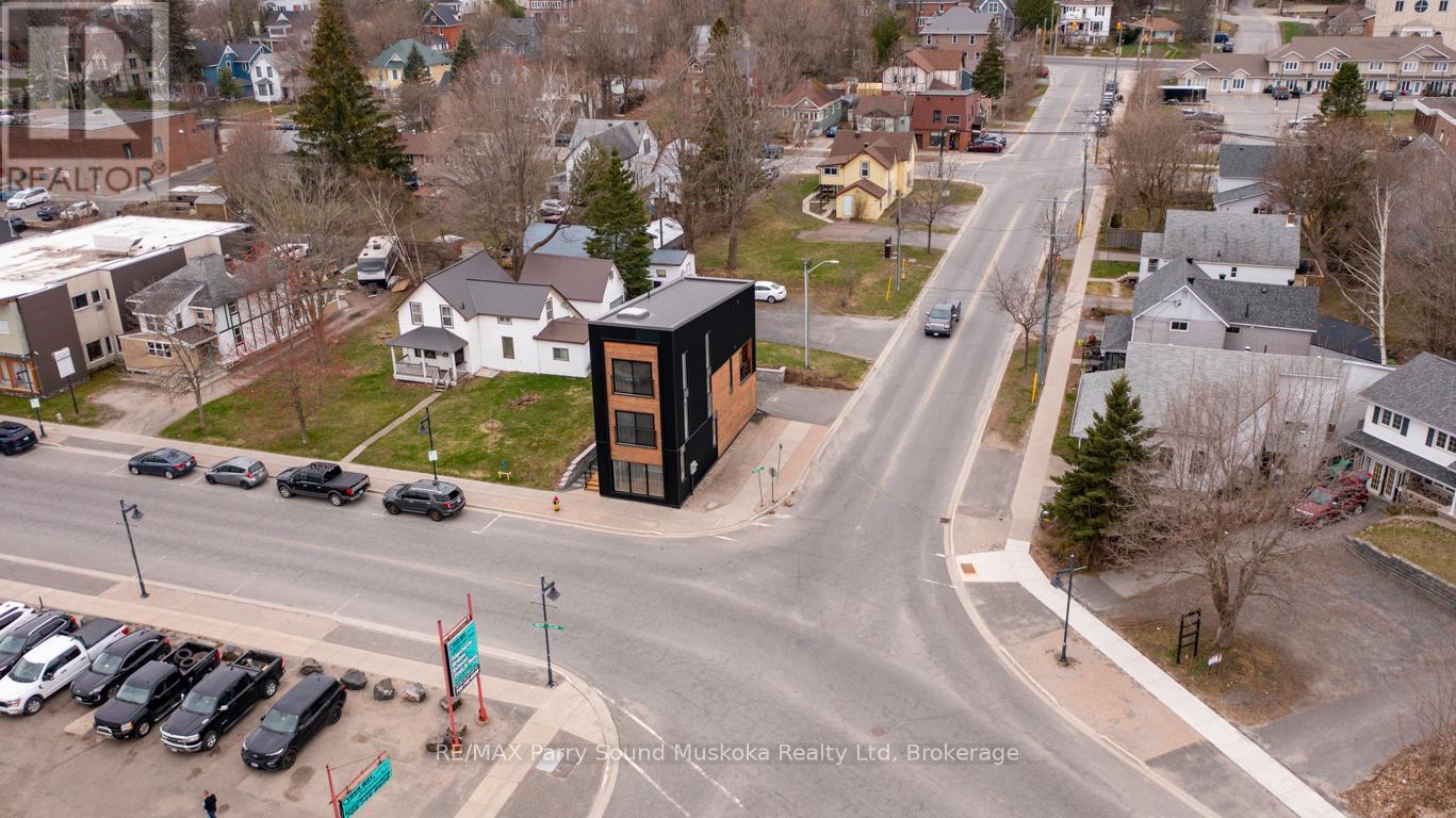 98 James Street, Parry Sound, Ontario  P2A 1T9 - Photo 2 - X12120611