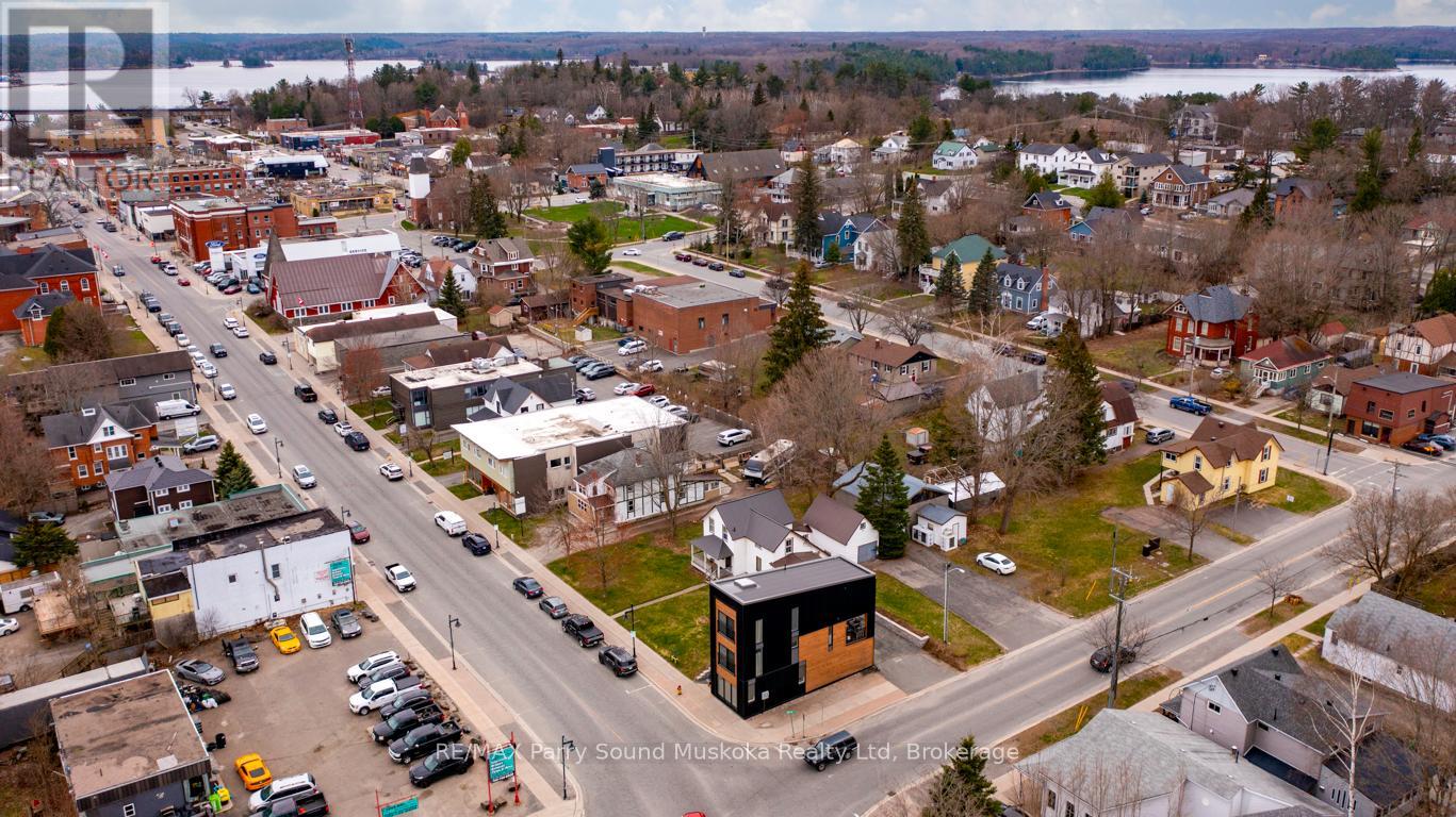98 James Street, Parry Sound, Ontario  P2A 1T9 - Photo 3 - X12120611