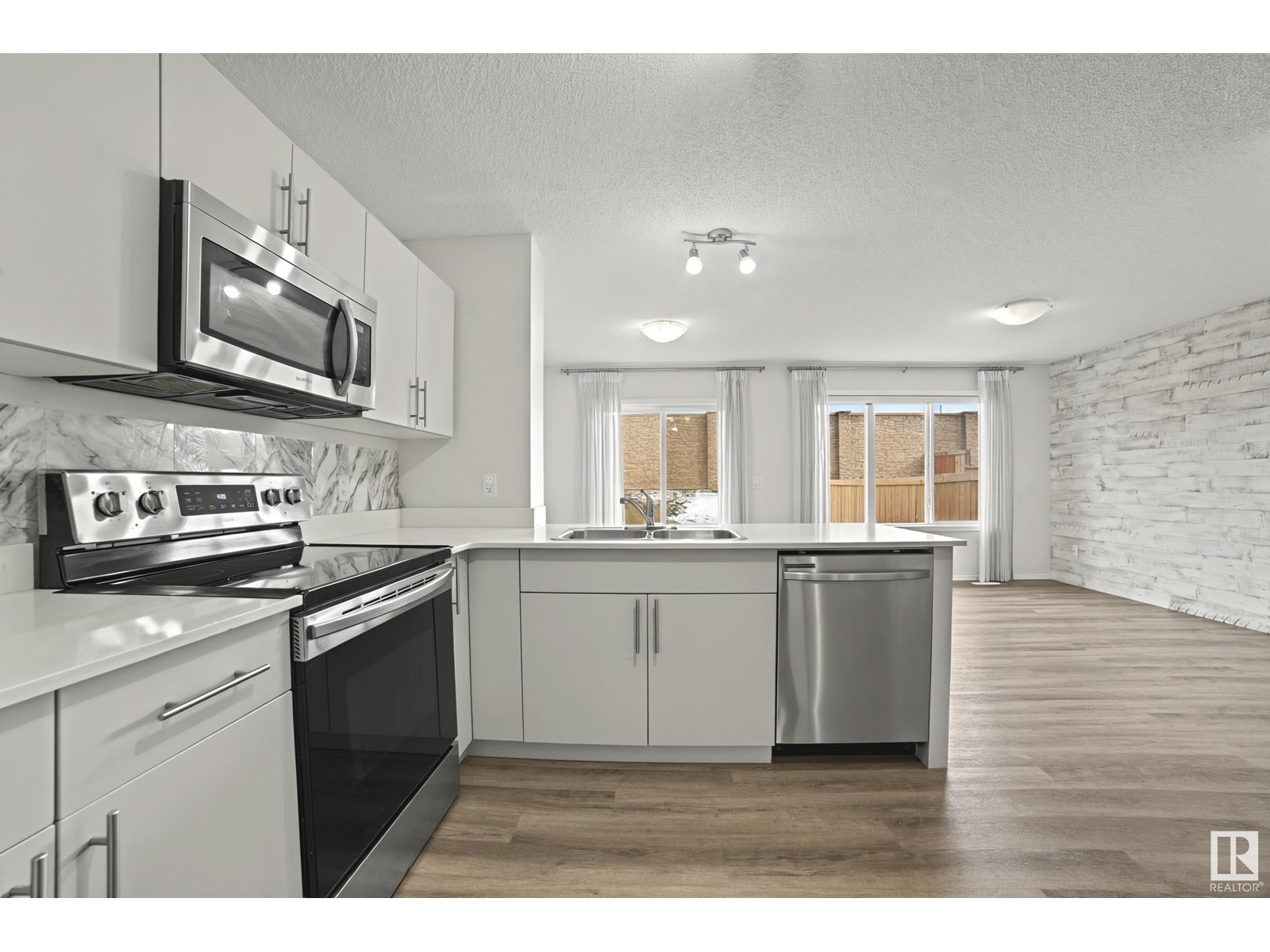 Property at 3099 CHECKNITA WY SW image 4