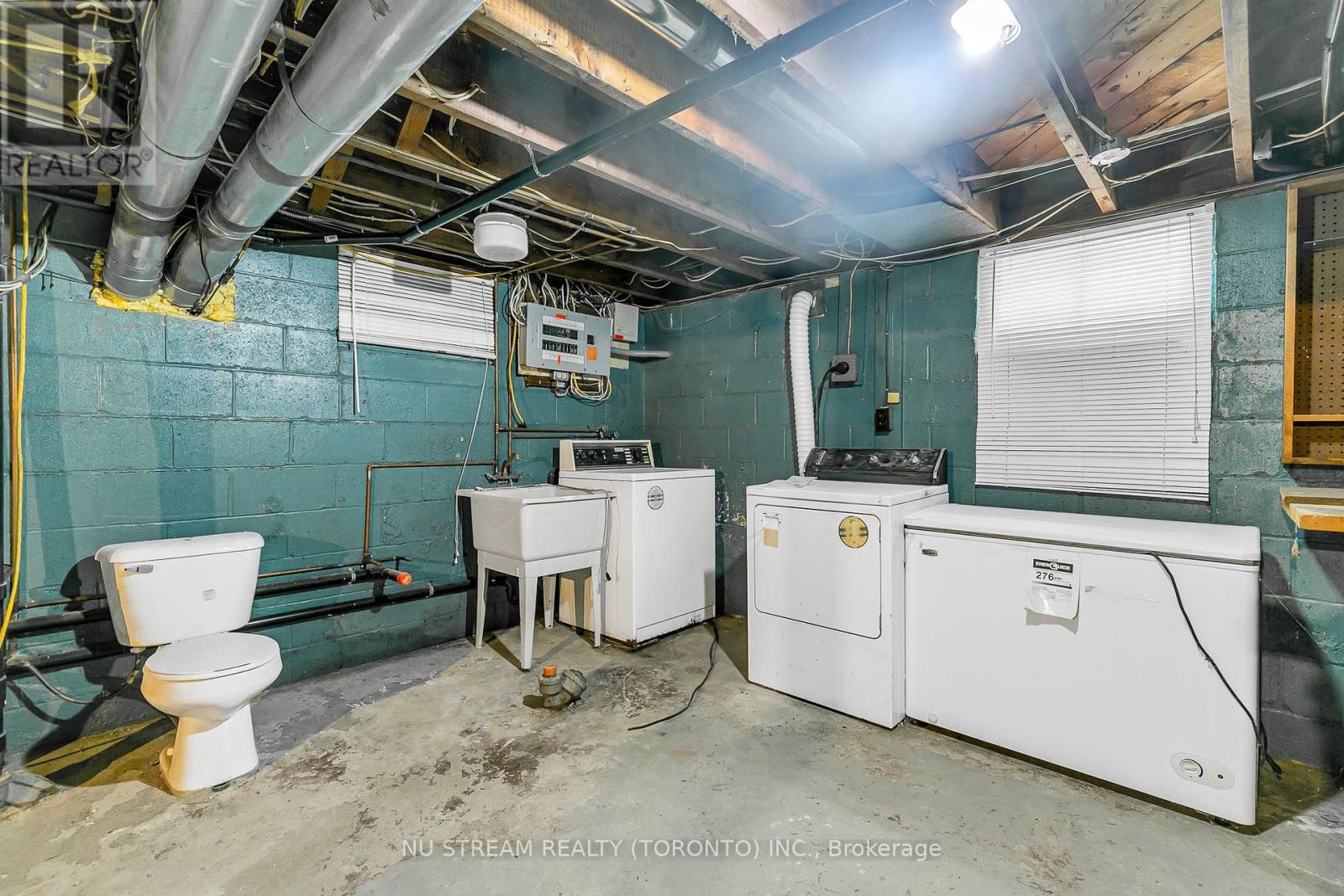 688 Rosedale Avenue, Windsor, Ontario  N9C 2N8 - Photo 23 - X12120391