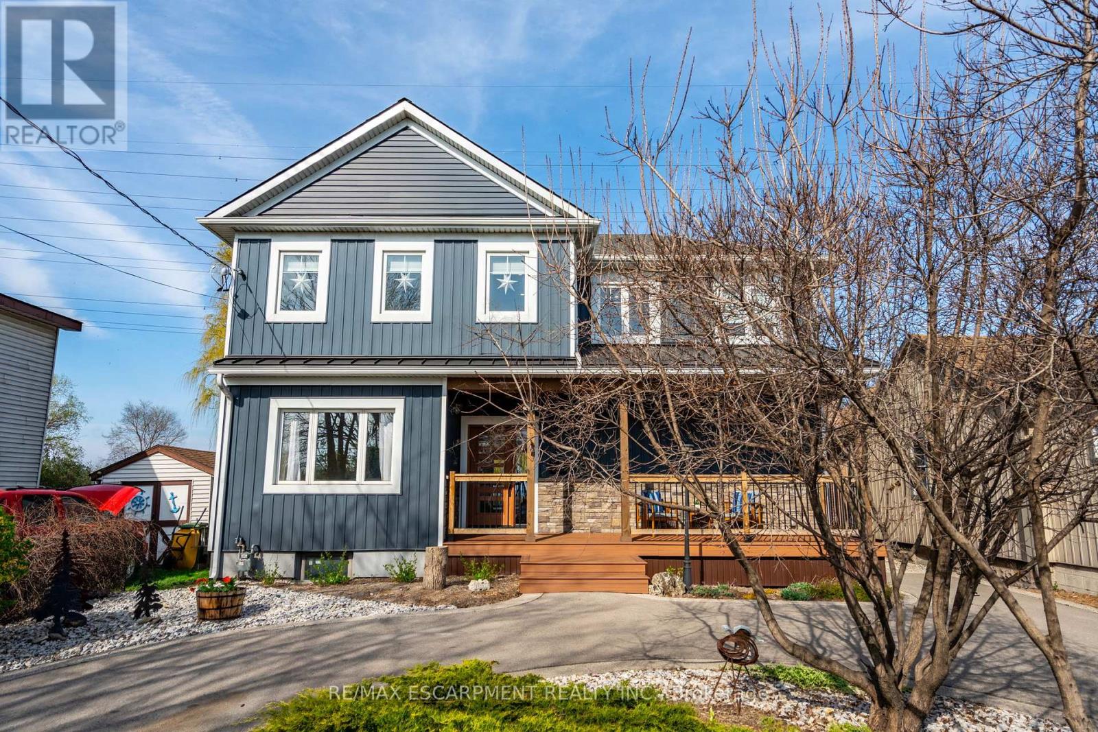 Property at 175 BEACH BOULEVARD image 2