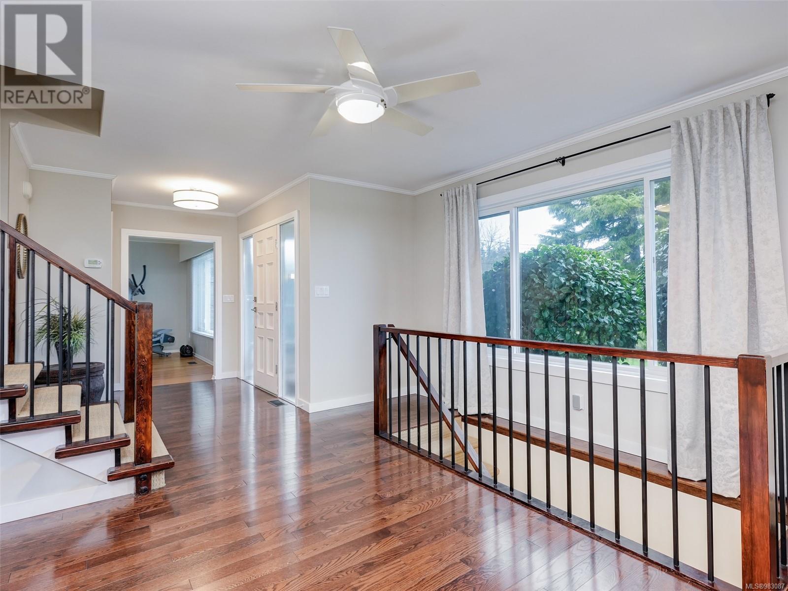 Property at 4447 Narvaez Cres image 3