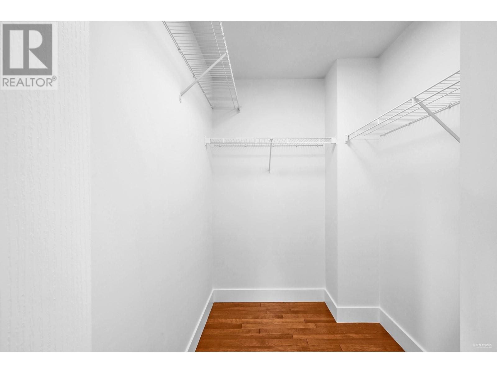 Listing Picture 22 of 40 : 980 W 58TH AVENUE, Vancouver / 溫哥華 - 魯藝地產 Yvonne Lu Group - MLS Medallion Club Member