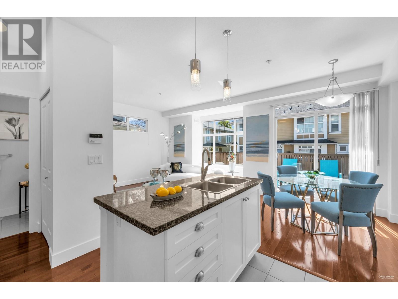 Listing Picture 14 of 40 : 980 W 58TH AVENUE, Vancouver / 溫哥華 - 魯藝地產 Yvonne Lu Group - MLS Medallion Club Member