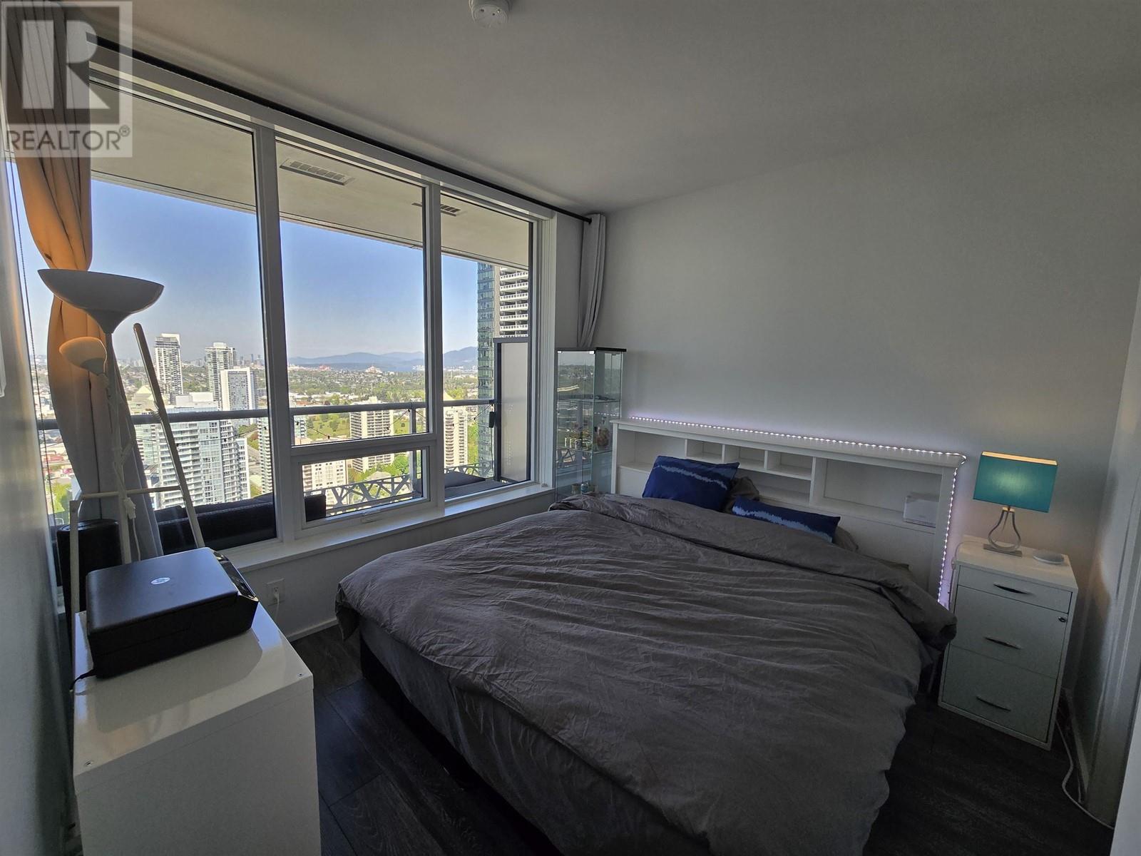Listing Picture 6 of 27 : 3507 1955 ALPHA WAY, Burnaby / 本拿比 - 魯藝地產 Yvonne Lu Group - MLS Medallion Club Member