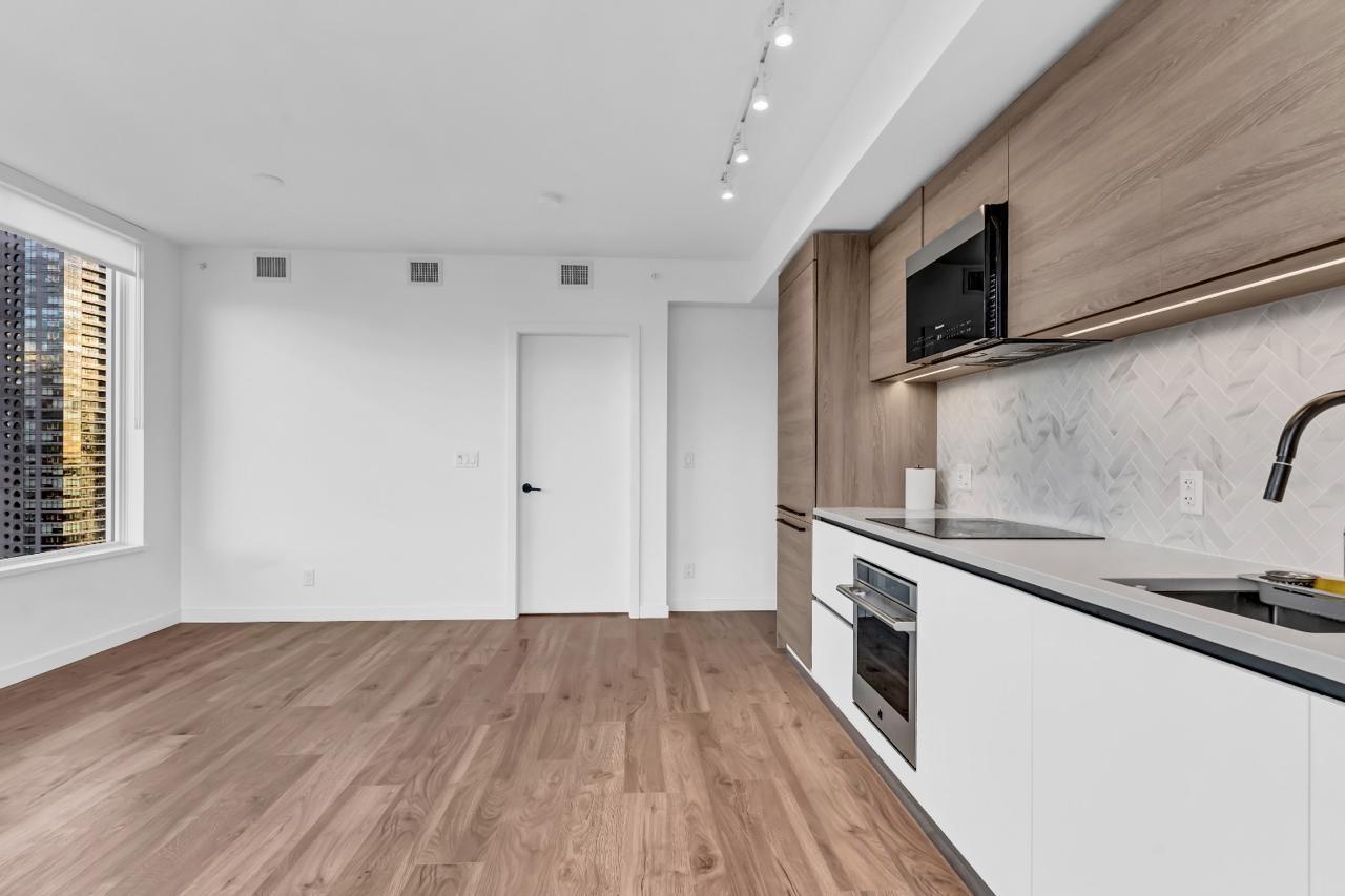 3304 10448 University Drive, Surrey, British Columbia  V3T 0S7 - Photo 12 - R2997483