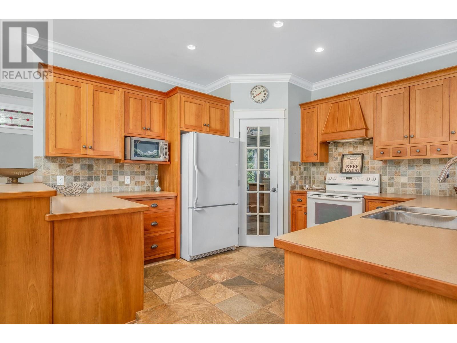 Property at 9732 Cameron Road image 3
