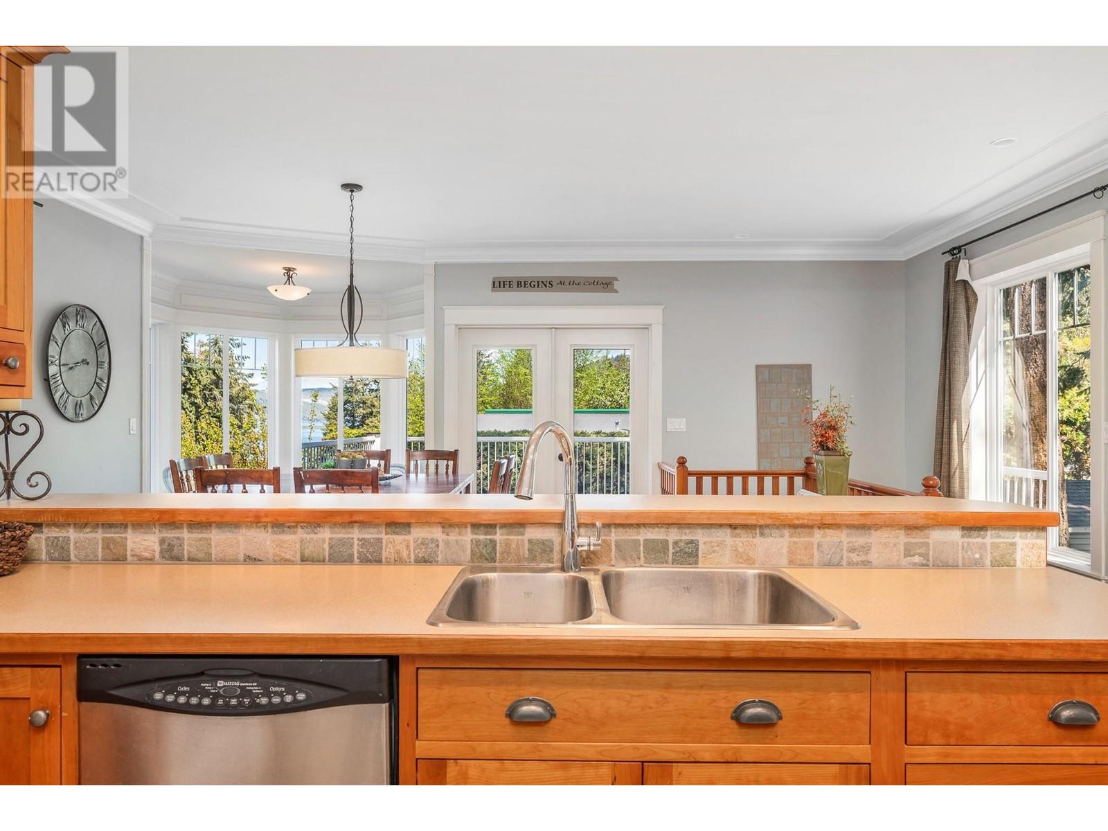 Property at 9732 Cameron Road image 4
