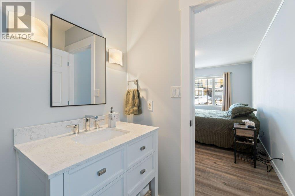 1321 12 Street Se, Salmon Arm, British Columbia  V1E 2R6 - Photo 13 - 10335085