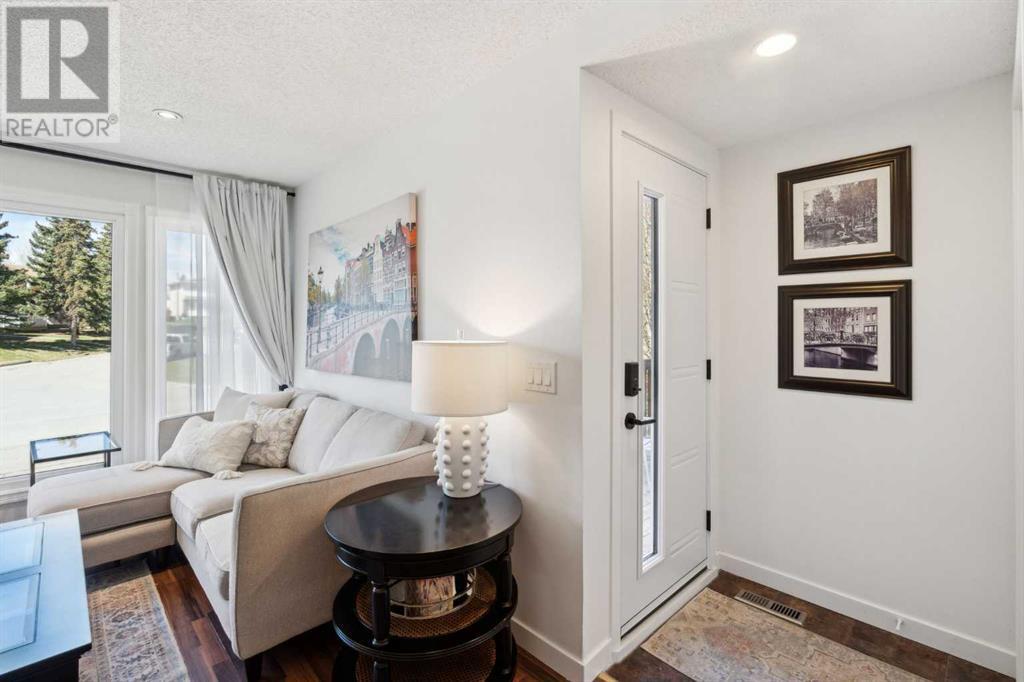 Property at 45 Ranch Glen Drive NW image 2