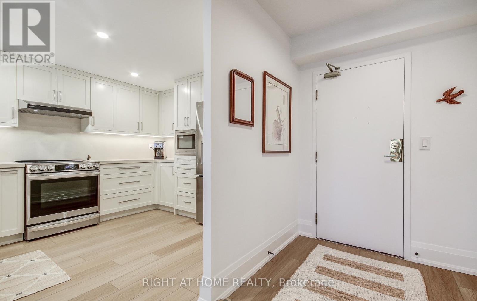 507 - 33 Weldrick Road E, Richmond Hill, Ontario  L4C 8W4 - Photo 7 - N12060829