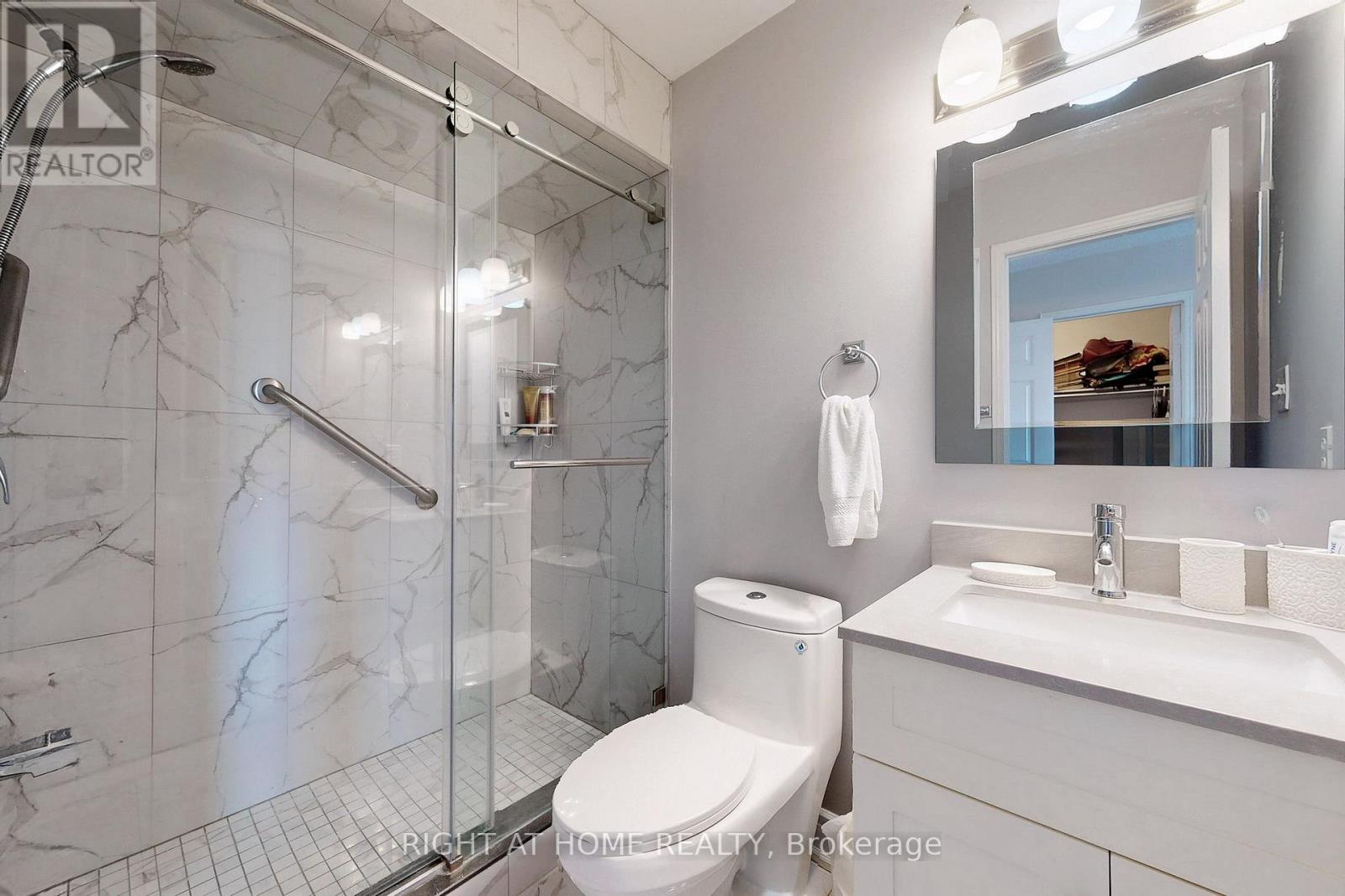 117 Lent Crescent, Brampton, Ontario  L6Y 5E6 - Photo 28 - W11996552