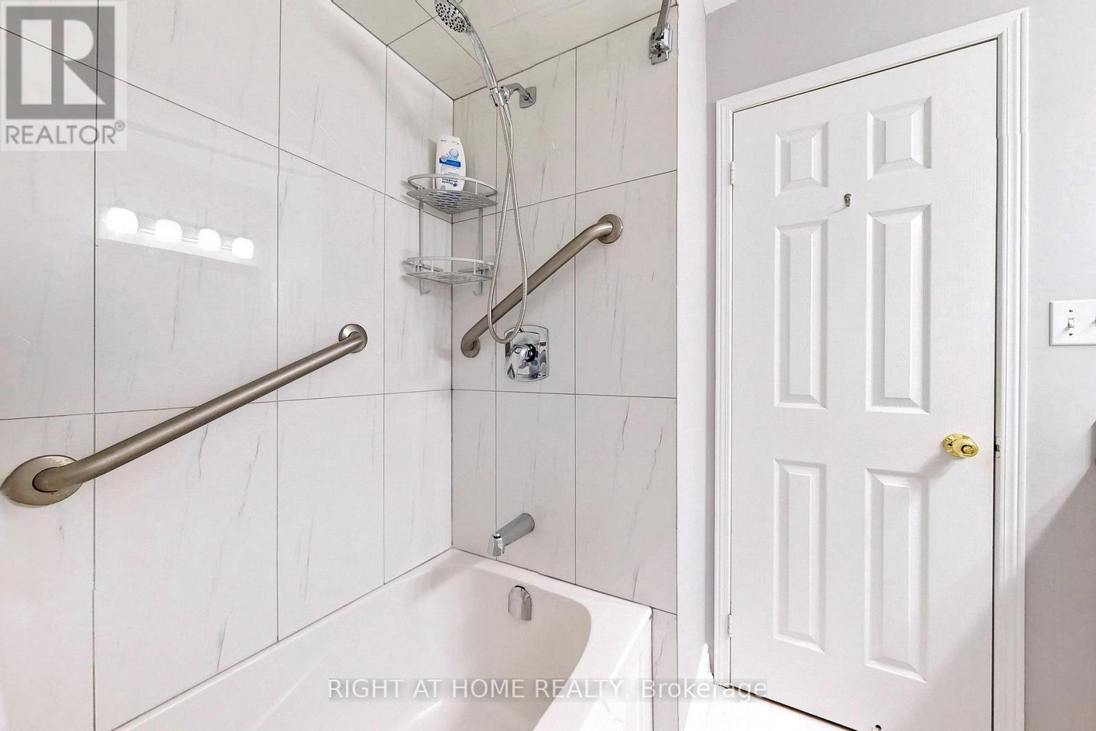 117 Lent Crescent, Brampton, Ontario  L6Y 5E6 - Photo 33 - W11996552