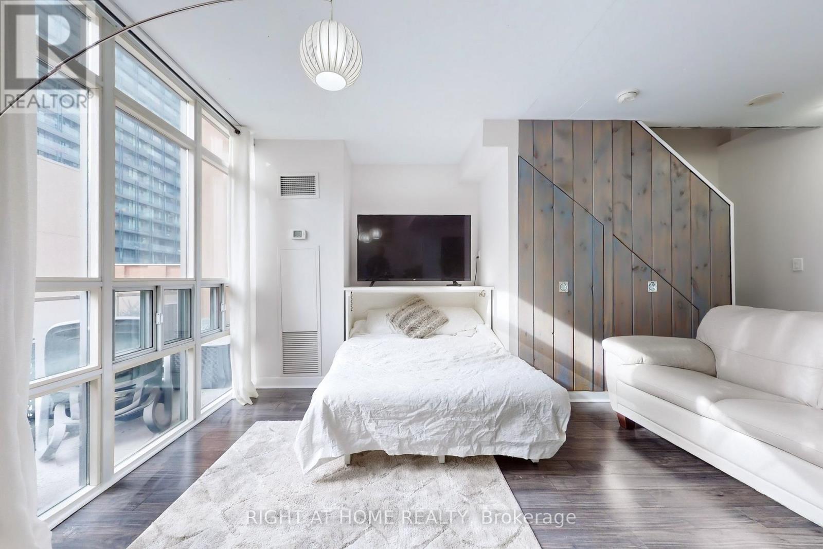 401 - 255 Richmond Street E, Toronto, Ontario  M5A 4T7 - Photo 16 - C12023897