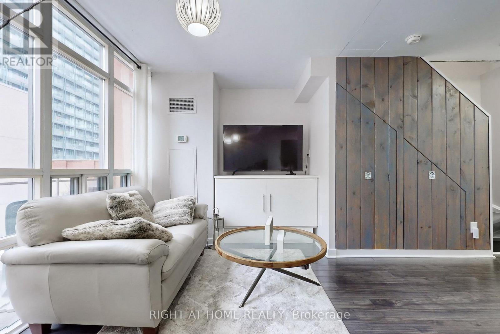 401 - 255 Richmond Street E, Toronto, Ontario  M5A 4T7 - Photo 13 - C12023897