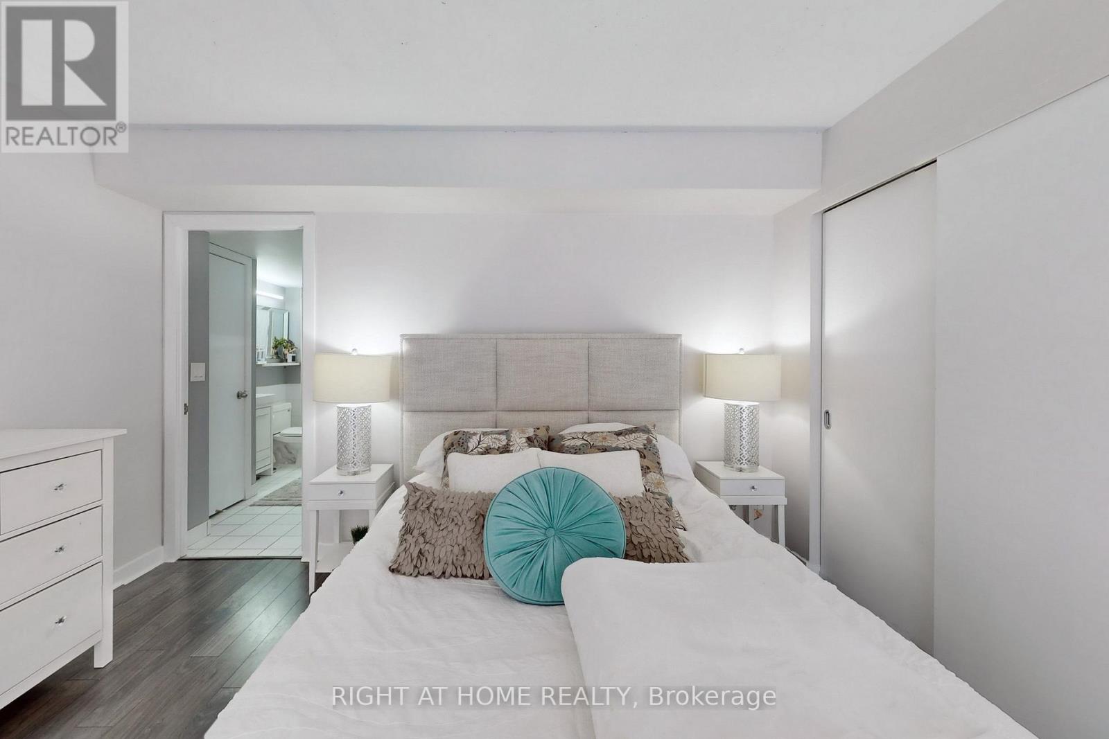 401 - 255 Richmond Street E, Toronto, Ontario  M5A 4T7 - Photo 27 - C12023897