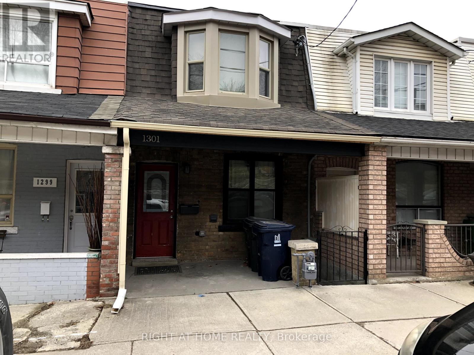1301 DAVENPORT ROAD, Toronto, Ontario