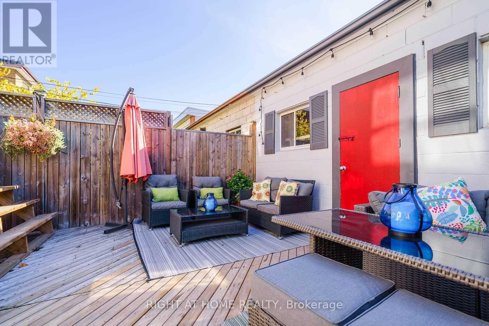 133 Yarmouth Road, Toronto, Ontario  M6G 1X3 - Photo 20 - W12050166