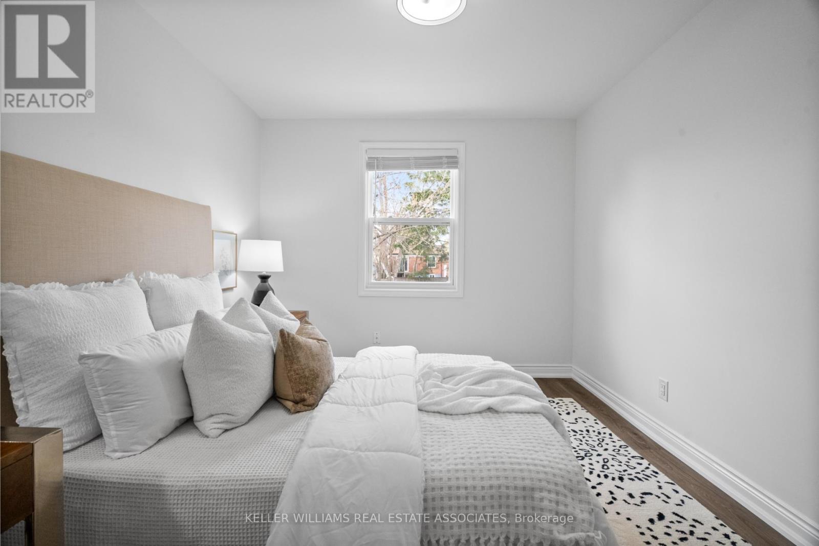 557 Exbury Crescent, Mississauga, Ontario  L5G 2P5 - Photo 17 - W12115866