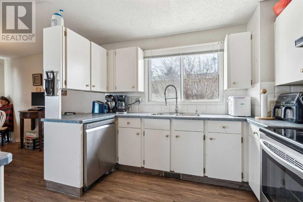 Property at 7216 Silvermead Road NW image 3