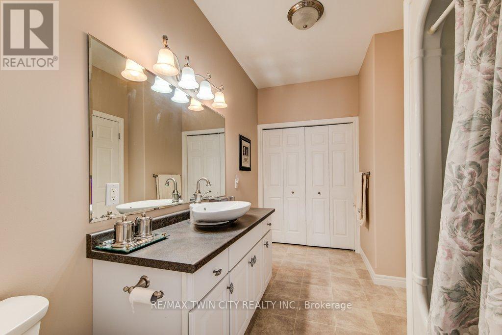 107 - 20 Isherwood Avenue, Cambridge, Ontario  N1R 8P9 - Photo 12 - X12076946
