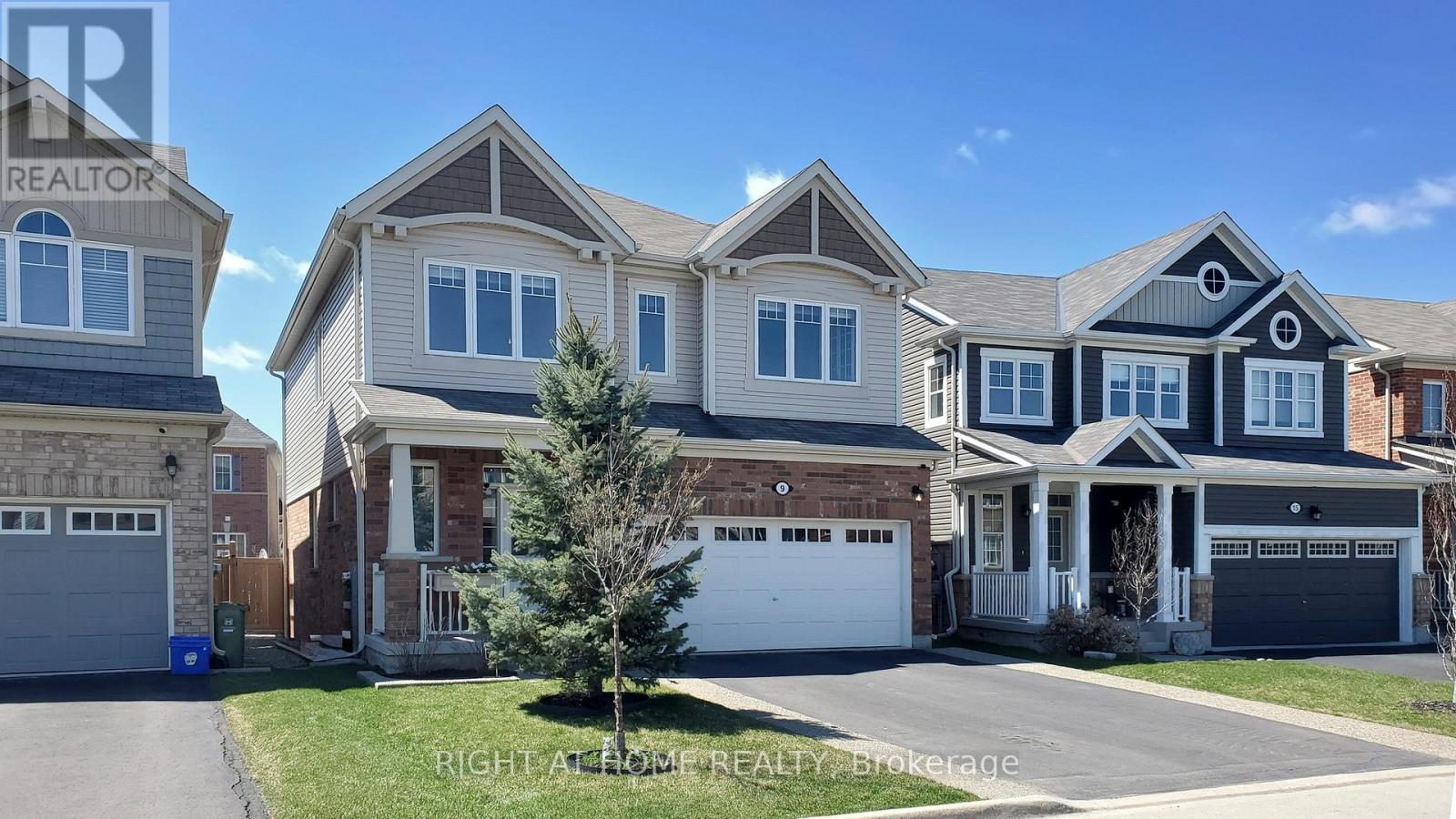 9 Bastia Street, Hamilton, Ontario  L8B 1V3 - Photo 2 - X12099432
