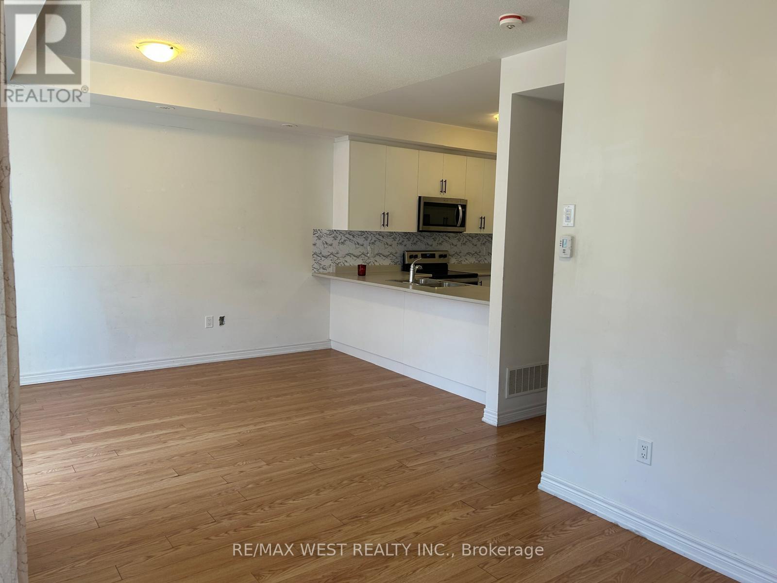 101 - 9470 The Gore Road, Brampton, Ontario  L6P 4P9 - Photo 11 - W12078846