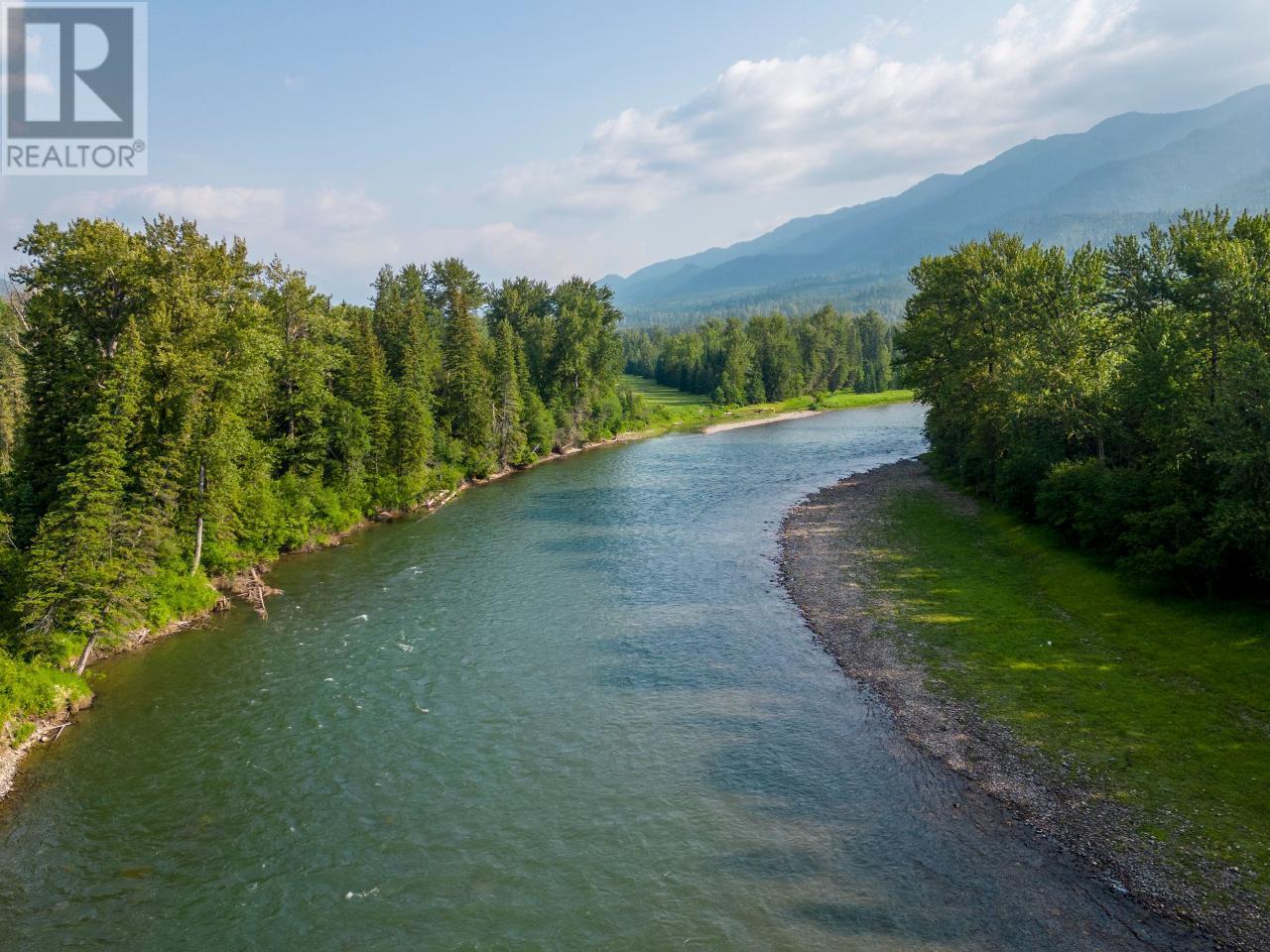 6542 Morrissey Road, Elk Valley, British Columbia  V0B 1M1 - Photo 4 - 2471199