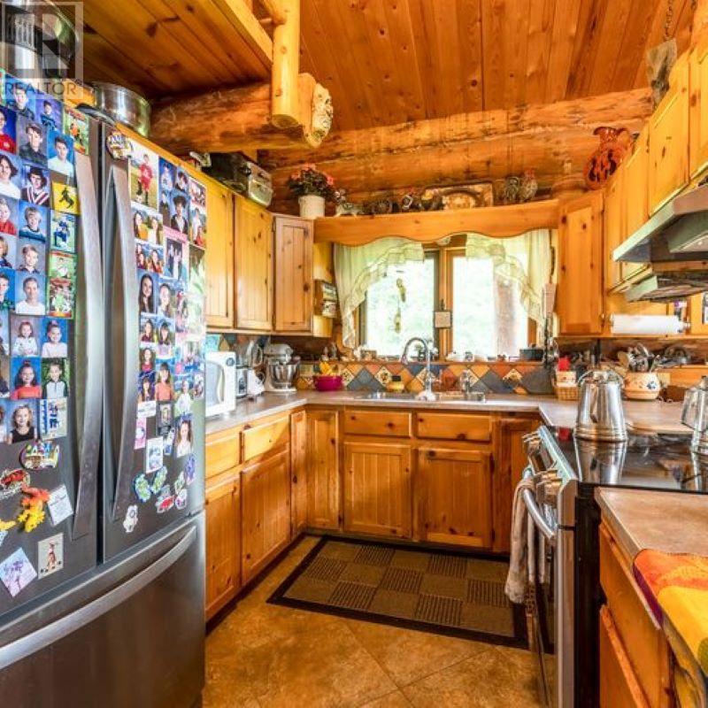 6542 Morrissey Road, Elk Valley, British Columbia  V0B 1M1 - Photo 26 - 2471199