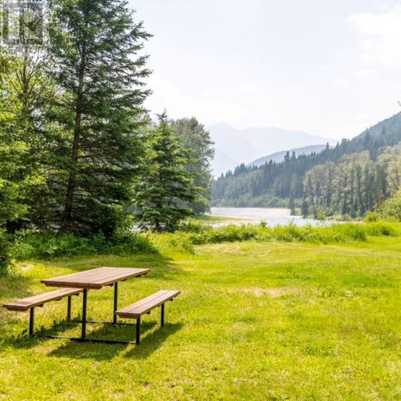 6542 Morrissey Road, Elk Valley, British Columbia  V0B 1M1 - Photo 16 - 2471199