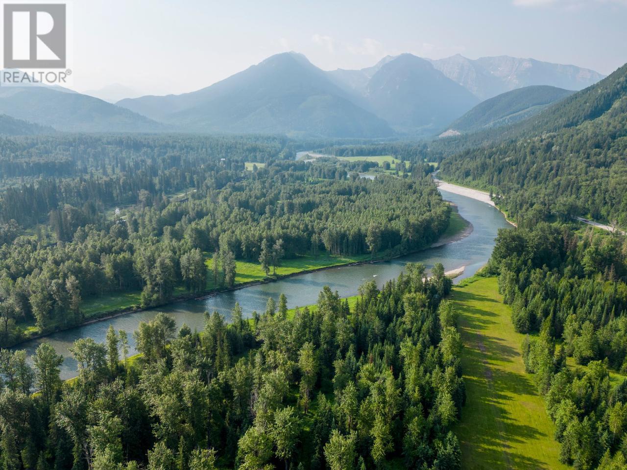 6542 Morrissey Road, Elk Valley, British Columbia  V0B 1M1 - Photo 9 - 2471199