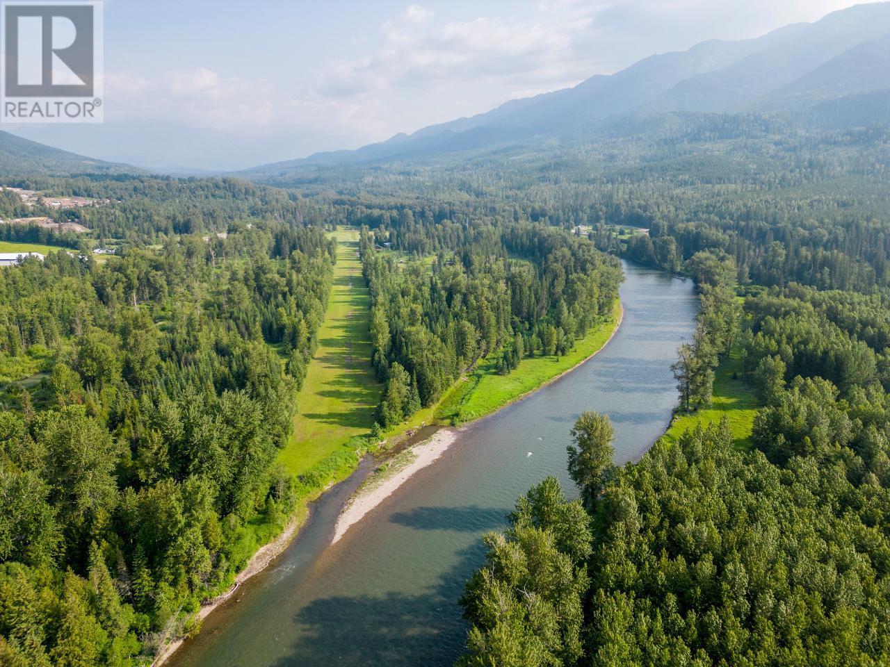 6542 Morrissey Road, Elk Valley, British Columbia  V0B 1M1 - Photo 5 - 2471199